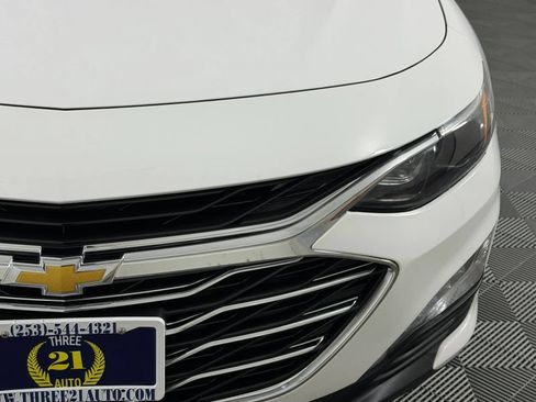 Used 2022 Chevrolet Malibu LT FWD image 4