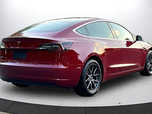Used 2019 Tesla Model 3 Standard Range Plus RWD image 9
