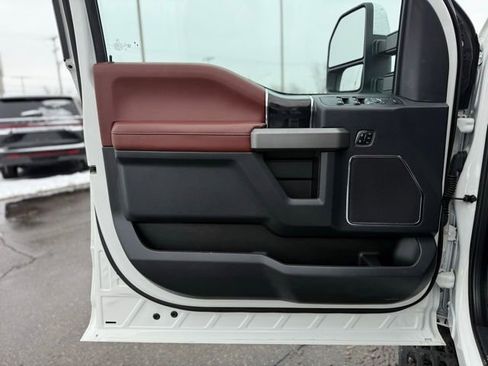 Certified 2022 Ford F250 Platinum w/ Tremor Off-Road Package image 14