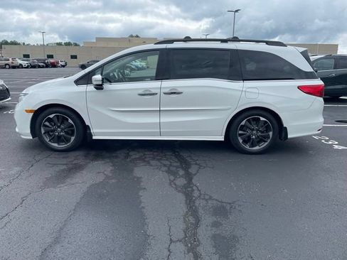 Used 2022 Honda Odyssey Elite image 3