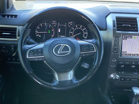 Used 2020 Lexus GX 460 Premium w/ Premium Package image 10