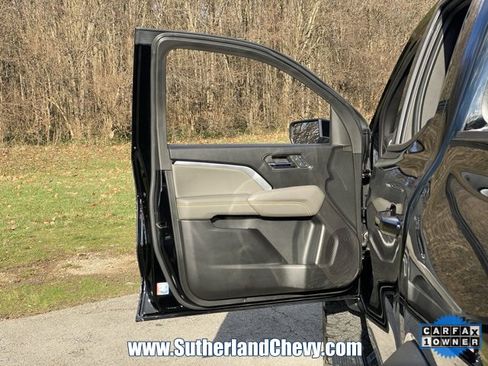 Used 2024 Chevrolet Colorado ZR2 w/ ZR2 Convenience Package III image 16