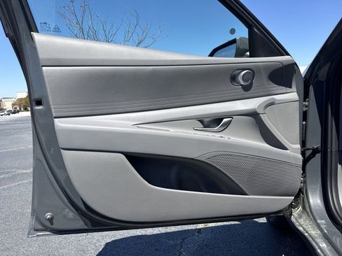 New 2026 Hyundai Elantra SE FWD image 10