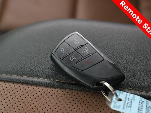 Used 2023 Chevrolet Silverado 1500 High Country w/ High Country Premium Package image 4