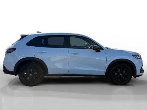 Certified 2025 Honda HR-V Sport image 6