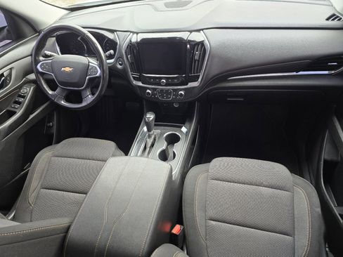 Used 2020 Chevrolet Traverse LT image 20