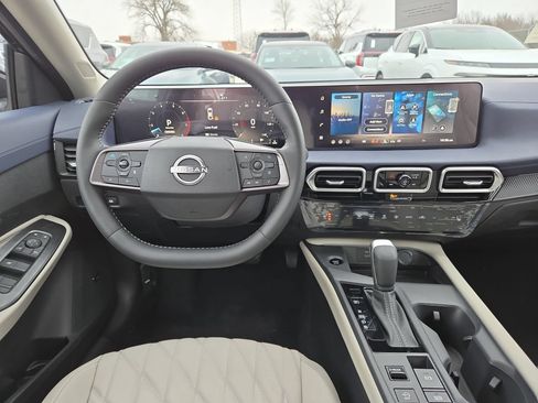 New 2026 Nissan Sentra SR FWD image 13