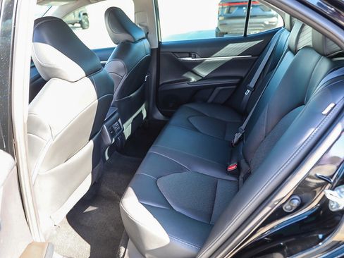 Used 2024 Toyota Camry XLE image 18