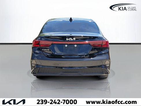 Certified 2023 Kia Forte LXS FWD image 3