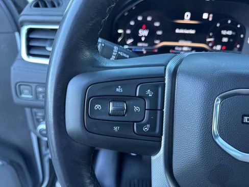 Used 2022 GMC Yukon Denali w/ Denali Premium Package image 31