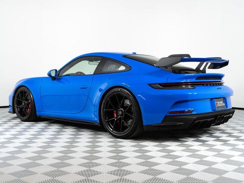 Used 2022 Porsche 911 GT3 RWD image 2