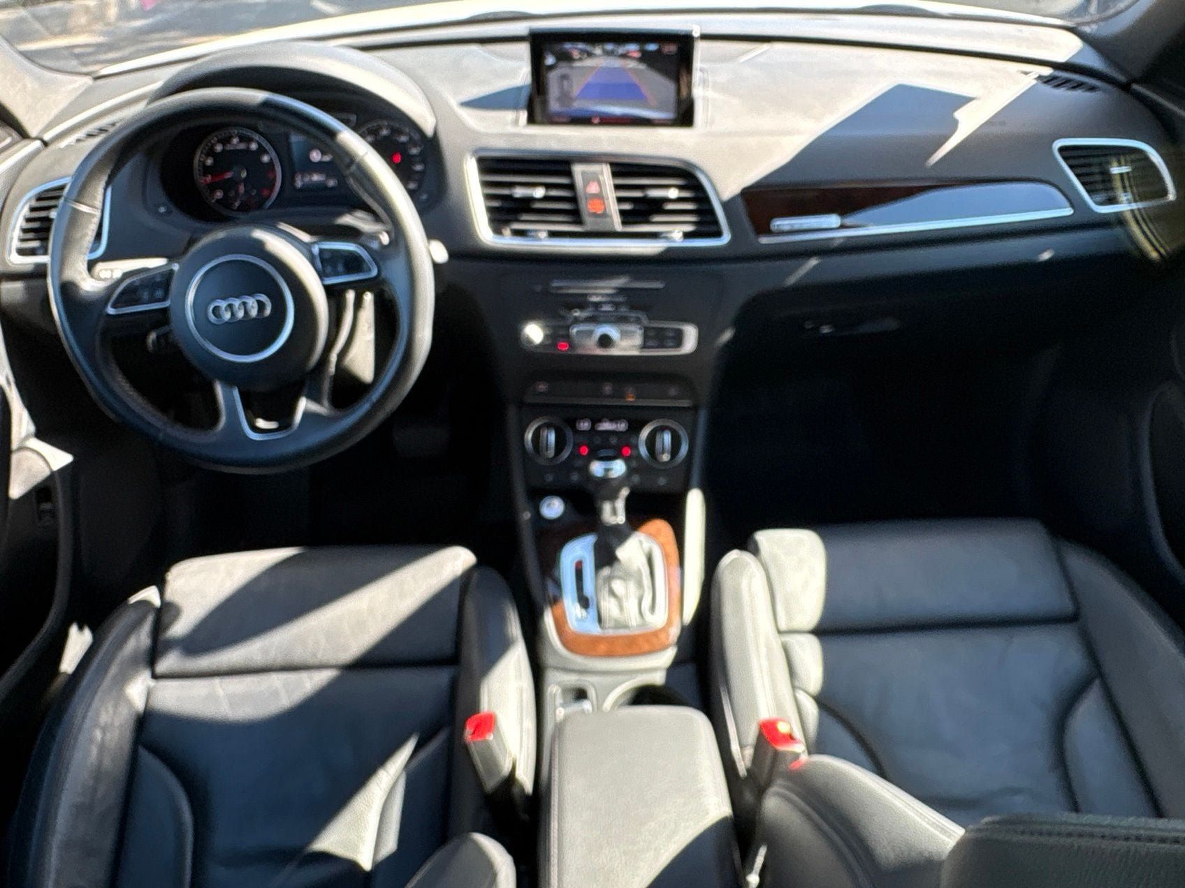 Used 2018 Audi Q3 2.0T Premium Plus w/ Premium Plus Package AWD/4WD image 18