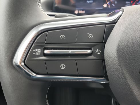 New 2026 Chevrolet Traverse LT FWD image 17