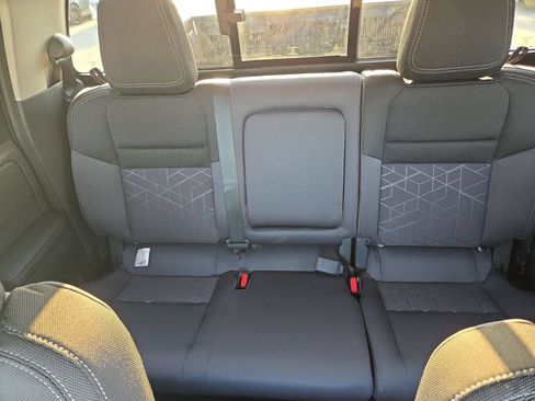 New 2025 Nissan Frontier SV AWD/4WD image 30