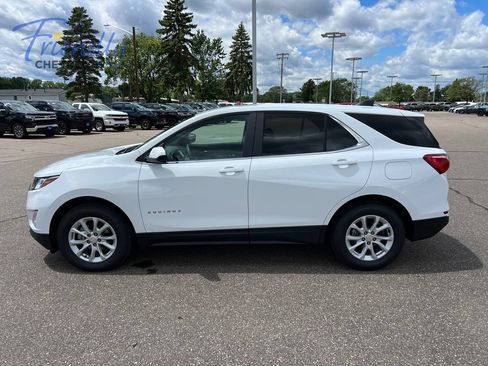 Certified 2021 Chevrolet Equinox LT AWD/4WD image 2