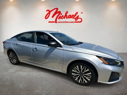Used 2024 Nissan Altima 2.5 SV