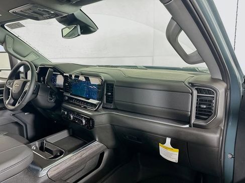 New 2025 Chevrolet Silverado 2500 LTZ w/ LTZ Convenience Package image 30