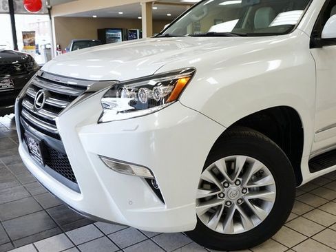 Used 2017 Lexus GX 460 image 22