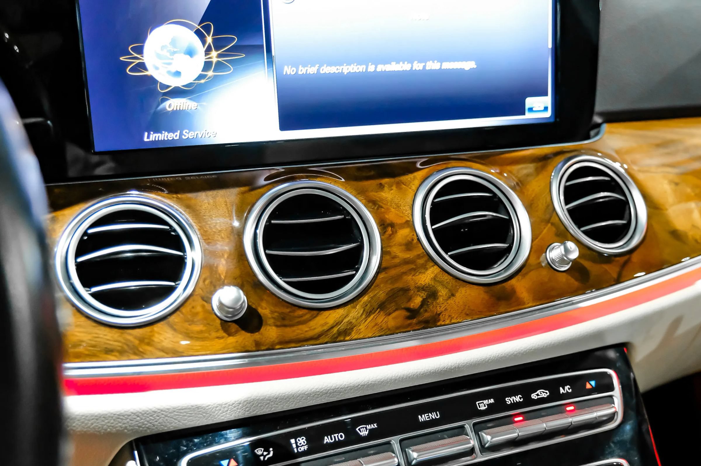 Used 2018 Mercedes-Benz E 300 image 28