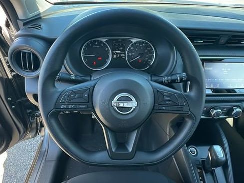 New 2025 Nissan Kicks Play S image 25
