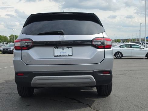 Certified 2025 Honda Pilot EX-L image 6