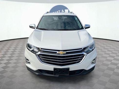 Used 2020 Chevrolet Equinox Premier image 2
