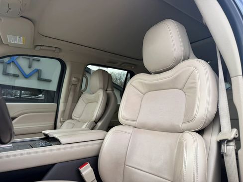 Used 2019 Lincoln Navigator L Reserve w/ Cargo Package image 16