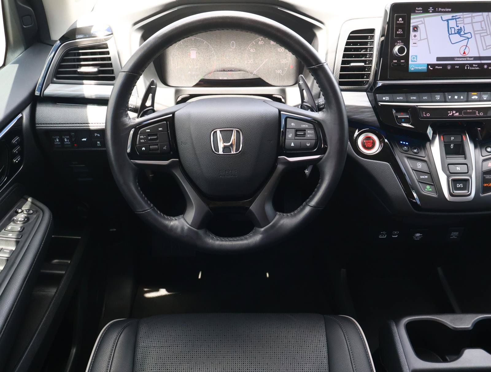 Used 2025 Honda Odyssey Elite image 9