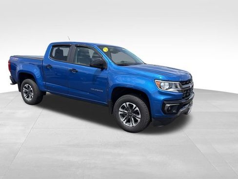 Used 2022 Chevrolet Colorado Z71 w/ Safety Package AWD/4WD image 8