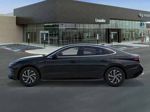 New 2026 Hyundai Sonata Blue FWD image 3