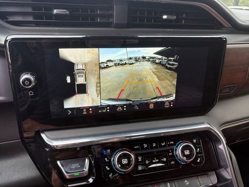 Used 2025 GMC Sierra 1500 Denali Ultimate AWD/4WD image 11