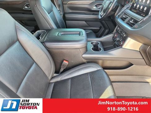 Used 2021 Chevrolet Suburban Z71 image 15