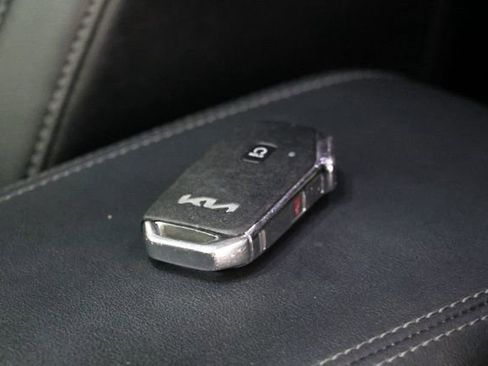 Used 2022 Kia Seltos EX image 36