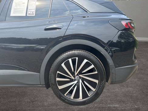 Used 2024 Volkswagen ID.4 S image 36