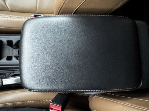 Used 2023 Jeep Wrangler Unlimited Sahara w/ Cold Weather Group image 19