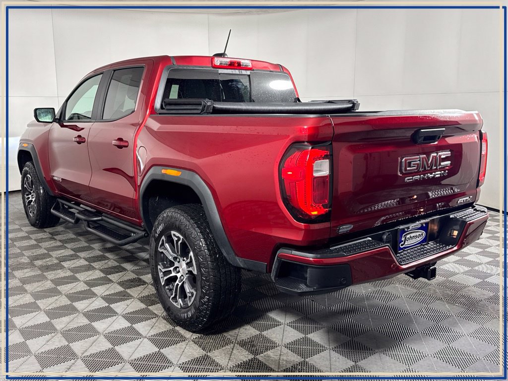 Certified 2025 GMC Canyon AT4 w/ AT4 Premium Package AWD/4WD image 11