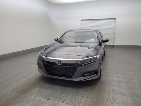 Used 2018 Honda Accord Touring image 14