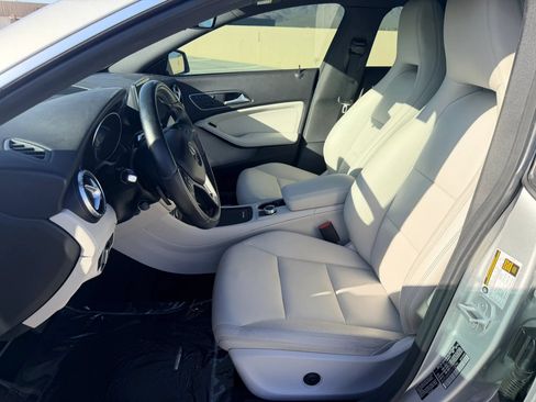 Used 2014 Mercedes-Benz CLA 250 image 10