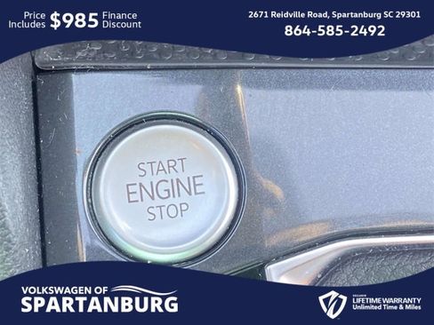 Used 2023 Volkswagen Tiguan SE w/ Panoramic Sunroof Package image 37