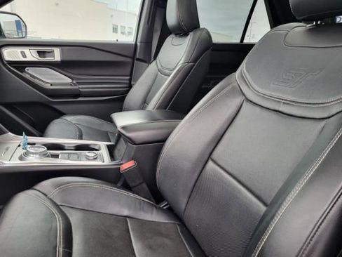 Used 2020 Ford Explorer ST w/ ST Street Pack image 20