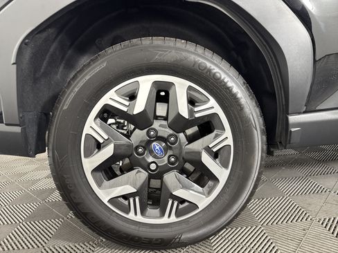 Used 2026 Subaru Forester Premium AWD/4WD image 16