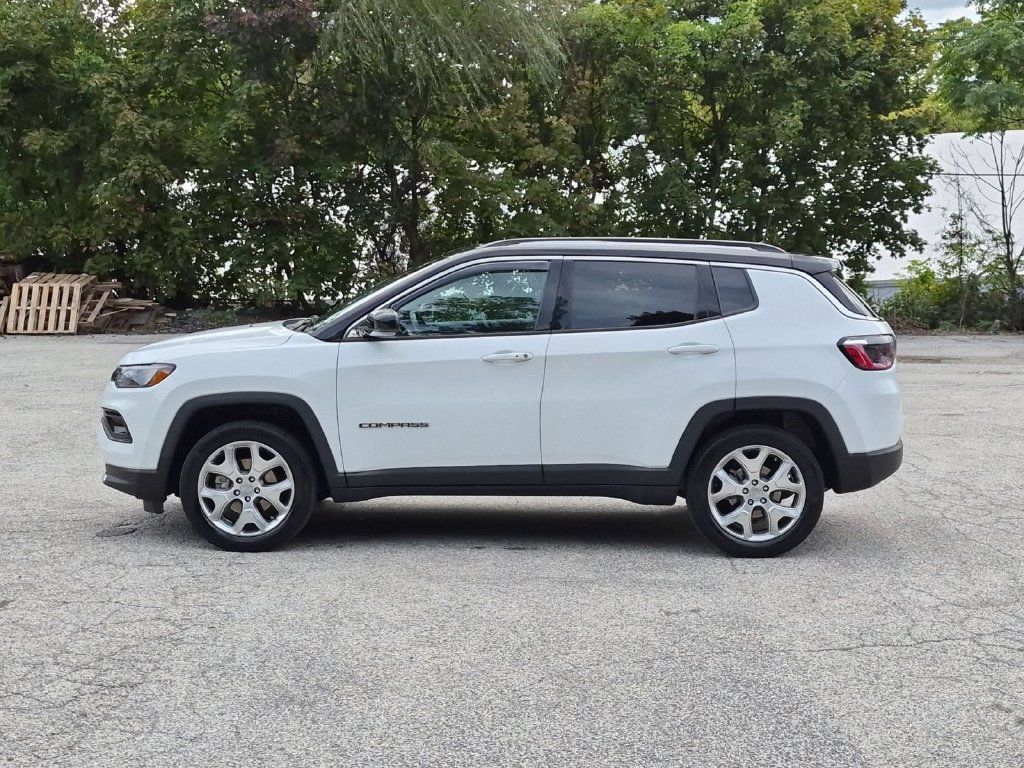 Used 2022 Jeep Compass Limited w/ Sun and Sound Group AWD/4WD image 8