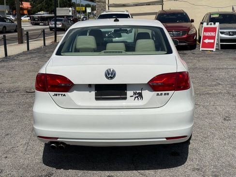 Used 2013 Volkswagen Jetta SE FWD image 8
