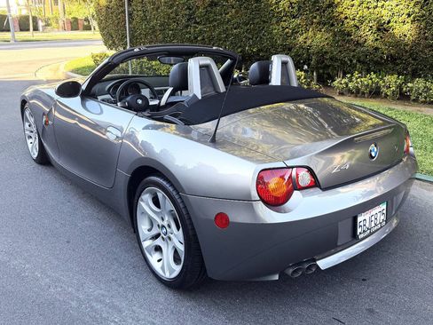 Used 2003 BMW Z4 3.0i RWD image 12