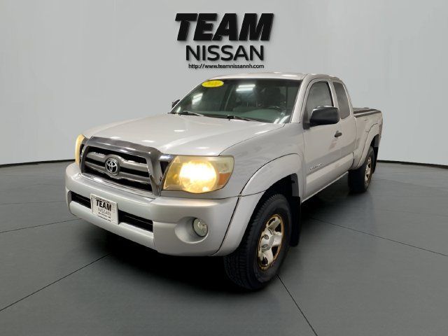 Used 2010 Toyota Tacoma 4x4 Access Cab V6 image 3