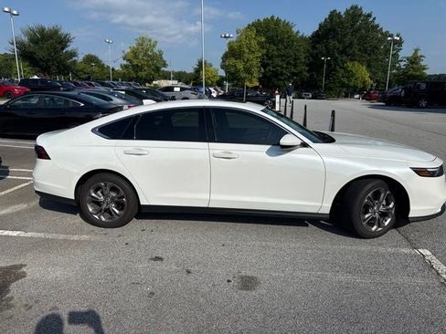 Used 2024 Honda Accord EX image 6