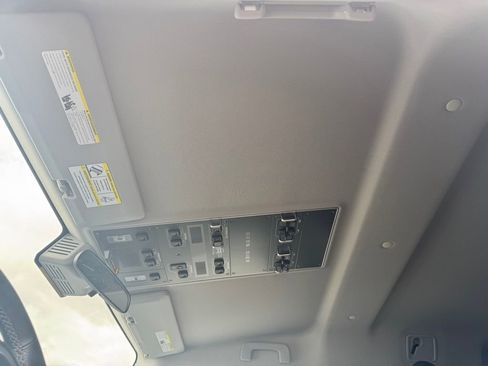 Used 2024 INEOS Grenadier Base image 17