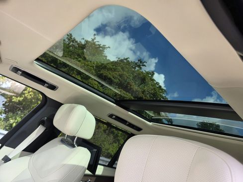 Certified 2024 Land Rover Range Rover Long Wheelbase Autobiography AWD/4WD image 13