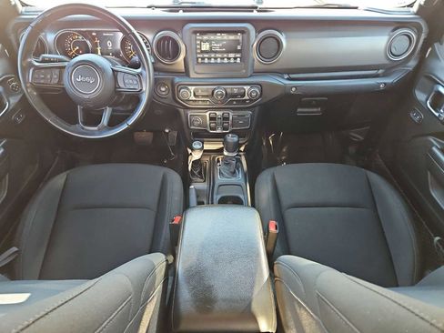 Used 2022 Jeep Gladiator Sport image 15