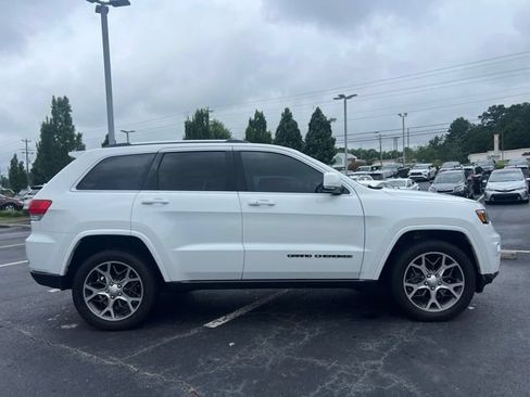 Used 2018 Jeep Grand Cherokee Limited AWD/4WD image 5